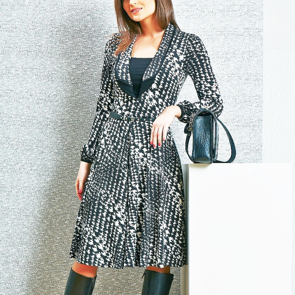 WEAR TO WORK DRESS BELTED MADE IN EUROPE 16
